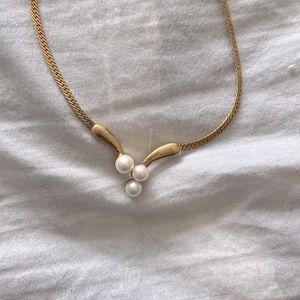 Vintage pearl necklace costume jewelry